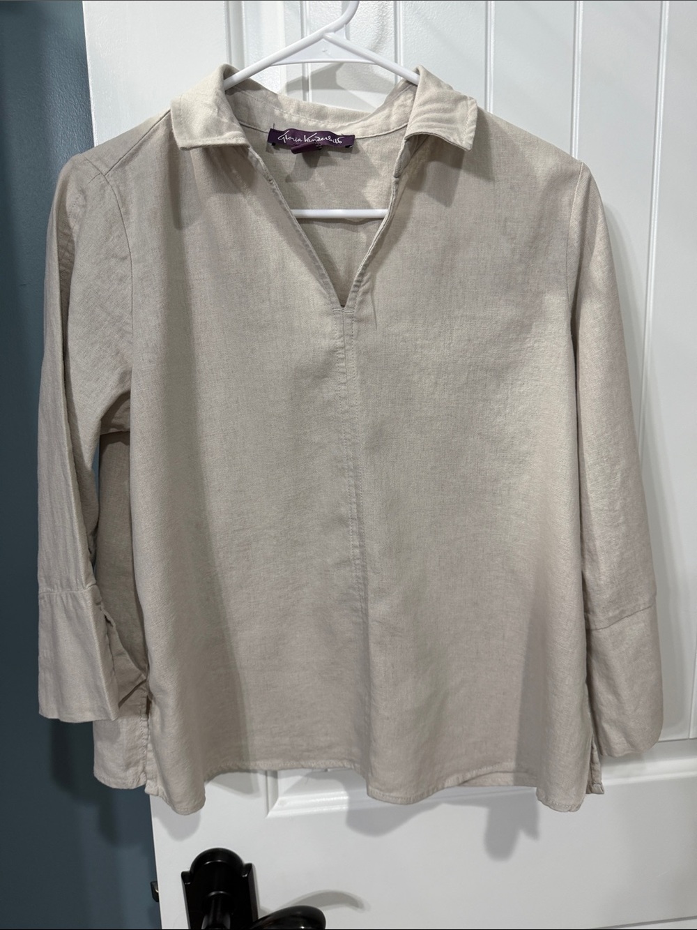 Gloria Vanderbilt Light Beige Linen-Blend Split V Collar Shirt